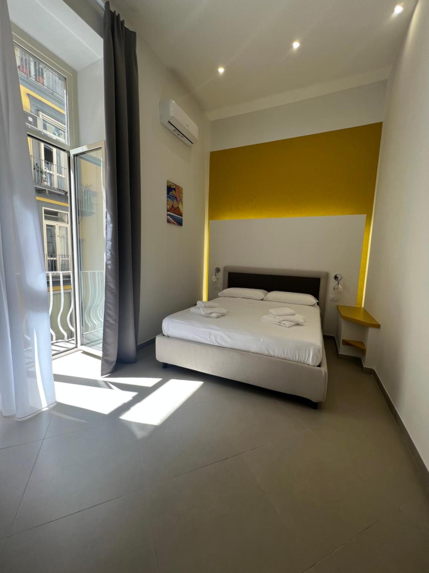 Dimora Chiaia 209 Hotel Naples Exterior photo